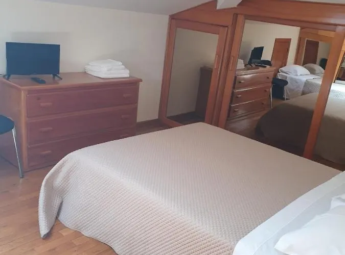 Do Ermal Хостел Виейра-ду-Минью